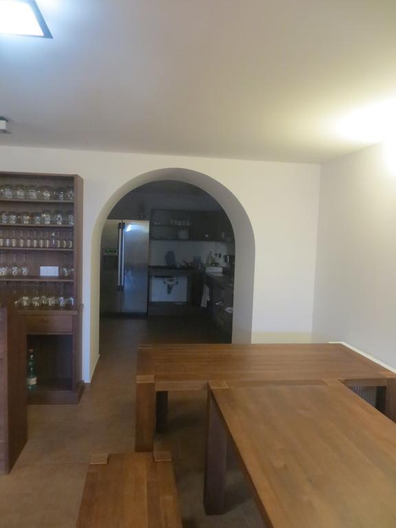 U Vinarstvi Hotel Mutenice Luaran gambar