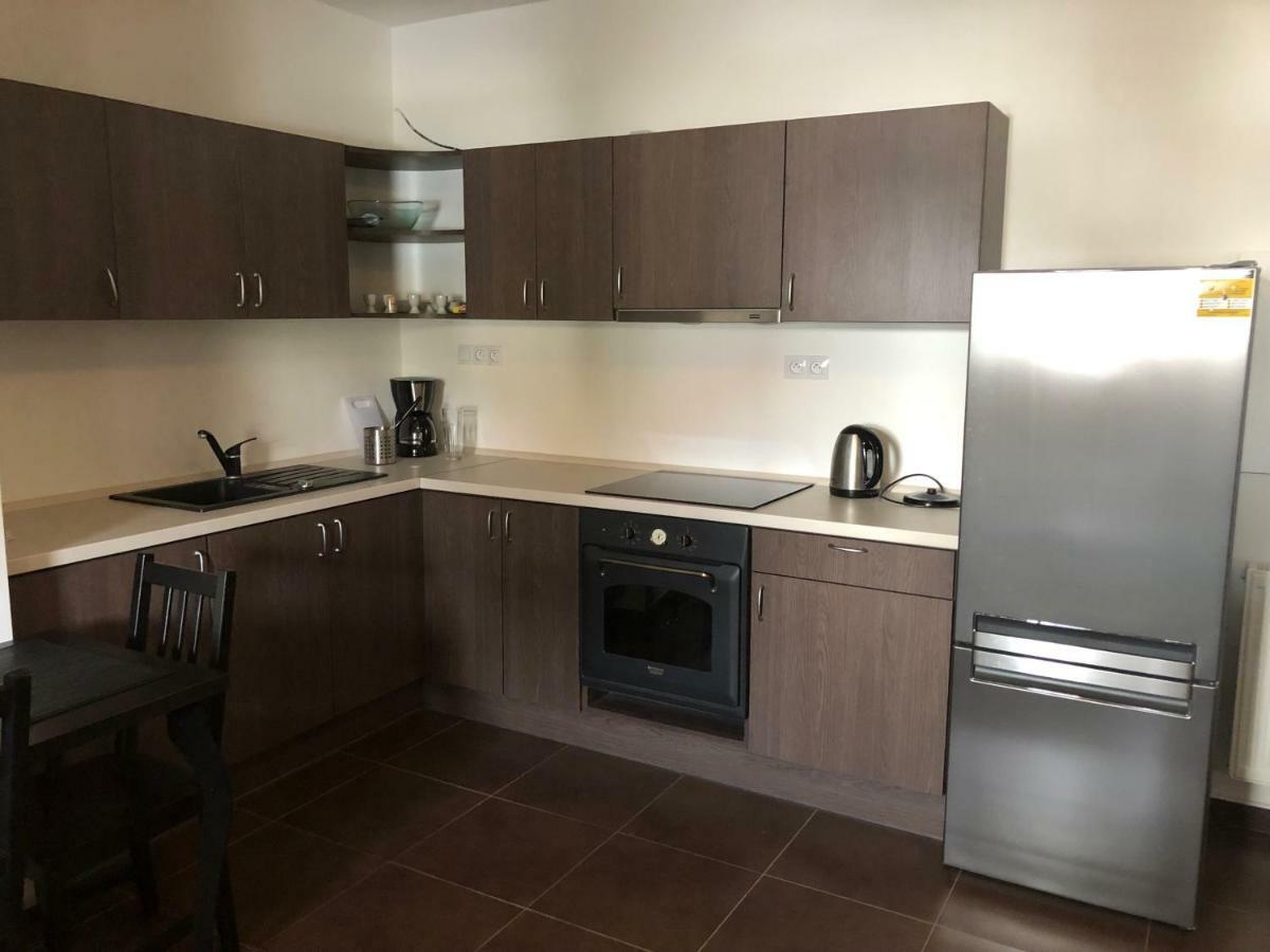U Vinarstvi Hotel Mutenice Luaran gambar